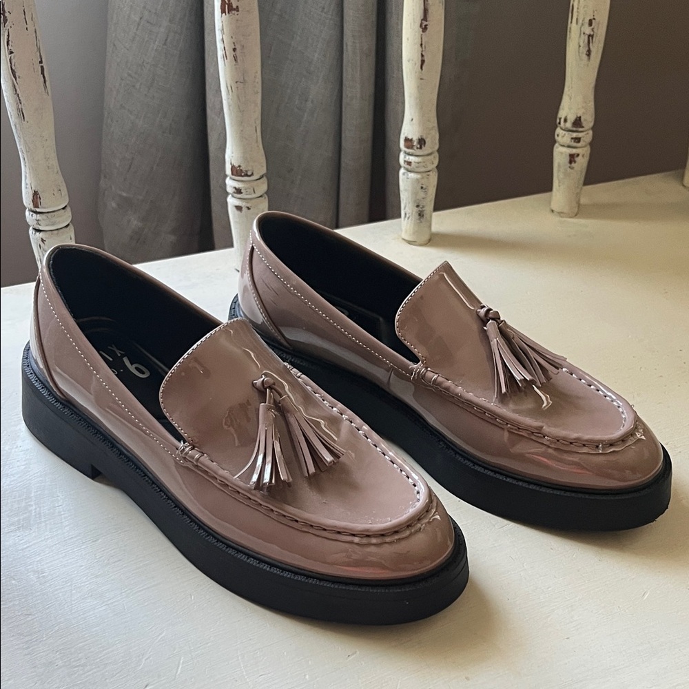 Mix No. 6 Patent Brown Tassel Loafers